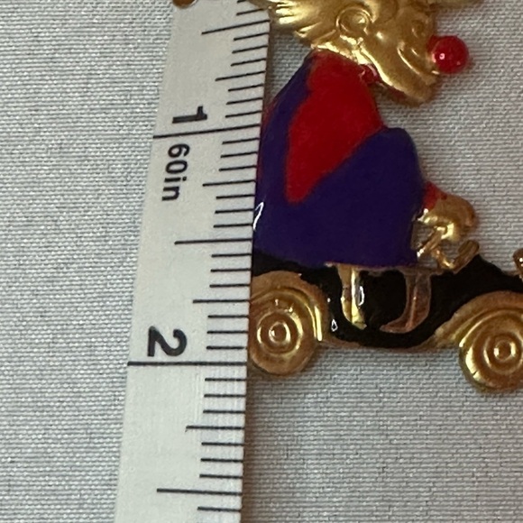 DANECRAFT Rare Vintage Enamel Clown in Car Brooch 2”L x 1 1/2”W Whimsical - Picture 5 of 6